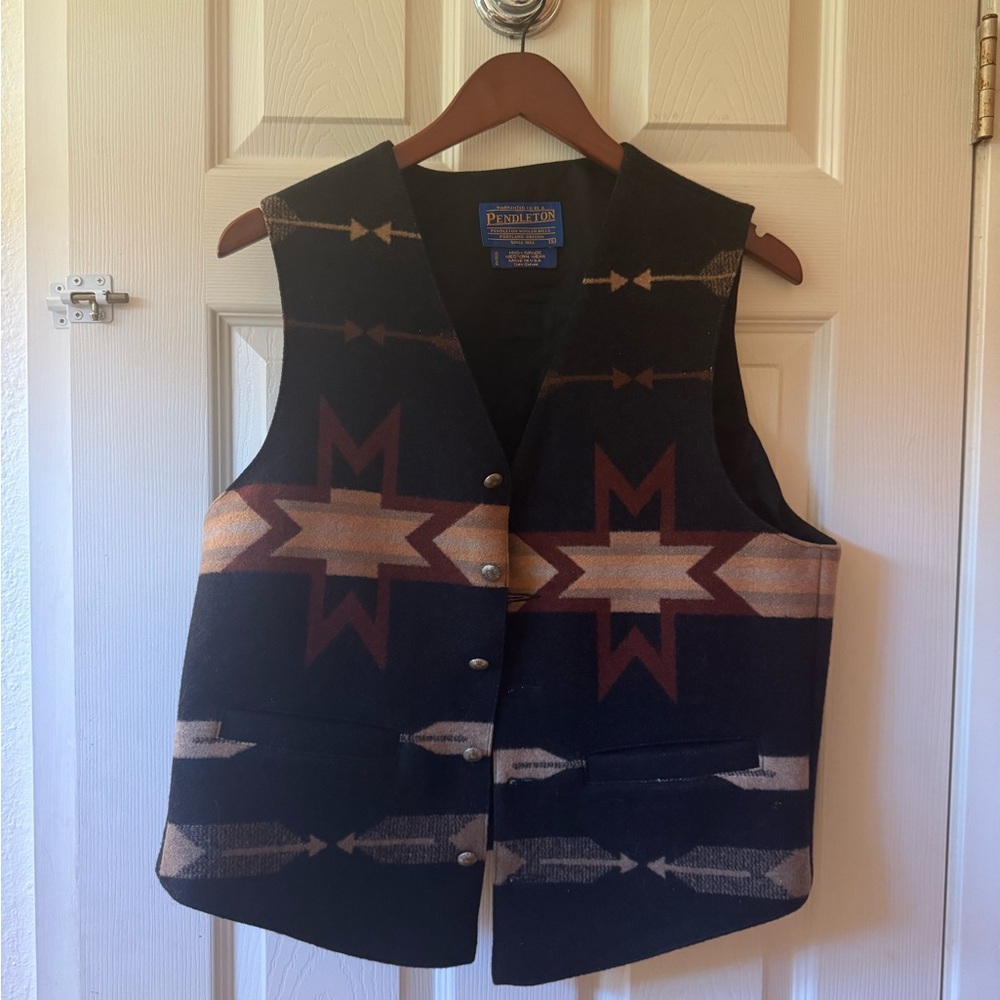 Vintage southwestern Pendleton wool vest!